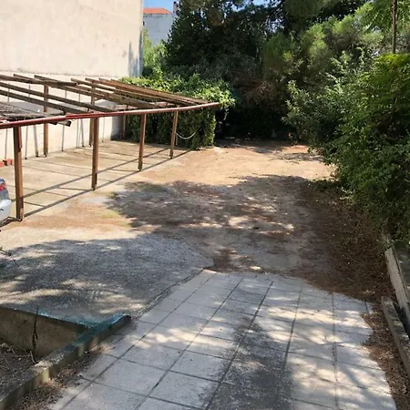 Sunny House Neoi Epivates