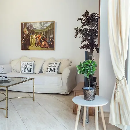 Sunny House Neoi Epivates